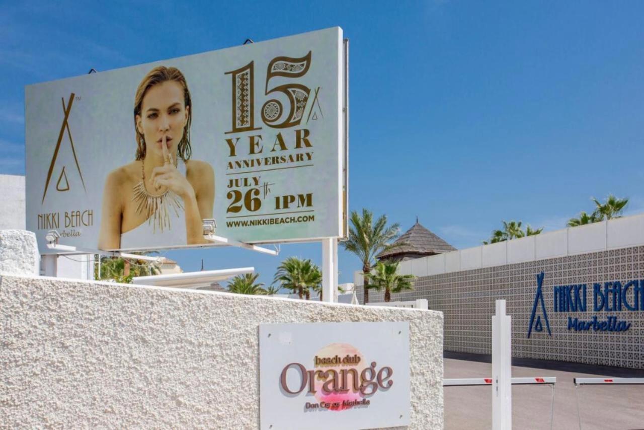 Luxury Beach Side Apartment In Marbella Playa Exteriör bild
